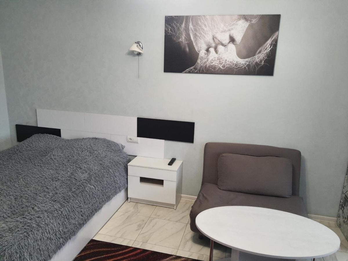 Apartment On Mstyslavs'Ka Chernihiv Ngoại thất bức ảnh